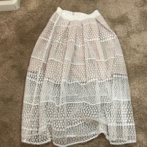Gianni Bini Skirt. Extra Small. White, lace